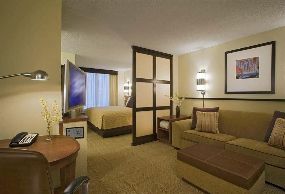 Hyatt Place Detroit/Auburn Hills Extérieur photo